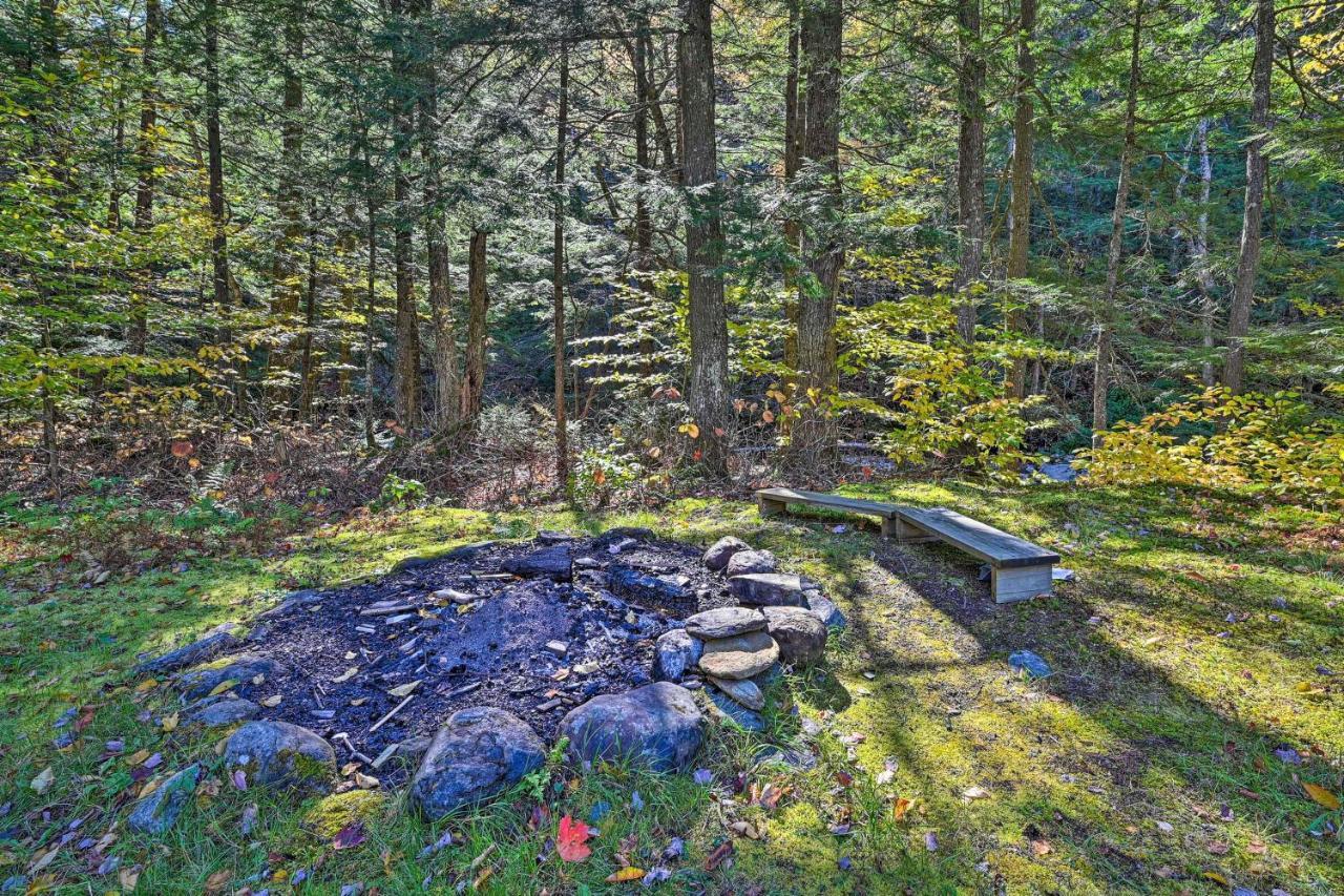 Remote Cabin With Fire Pit 3 Miles To Stowe Mtn! Экстерьер фото