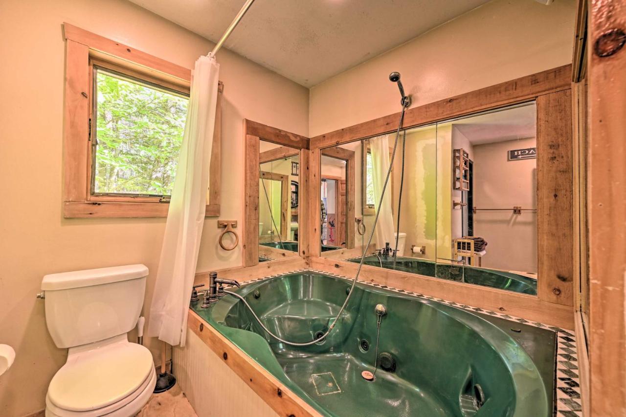 Remote Cabin With Fire Pit 3 Miles To Stowe Mtn! Экстерьер фото