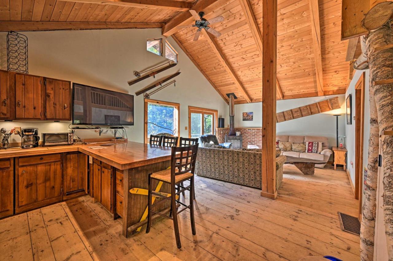 Remote Cabin With Fire Pit 3 Miles To Stowe Mtn! Экстерьер фото