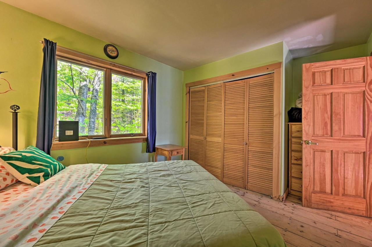 Remote Cabin With Fire Pit 3 Miles To Stowe Mtn! Экстерьер фото